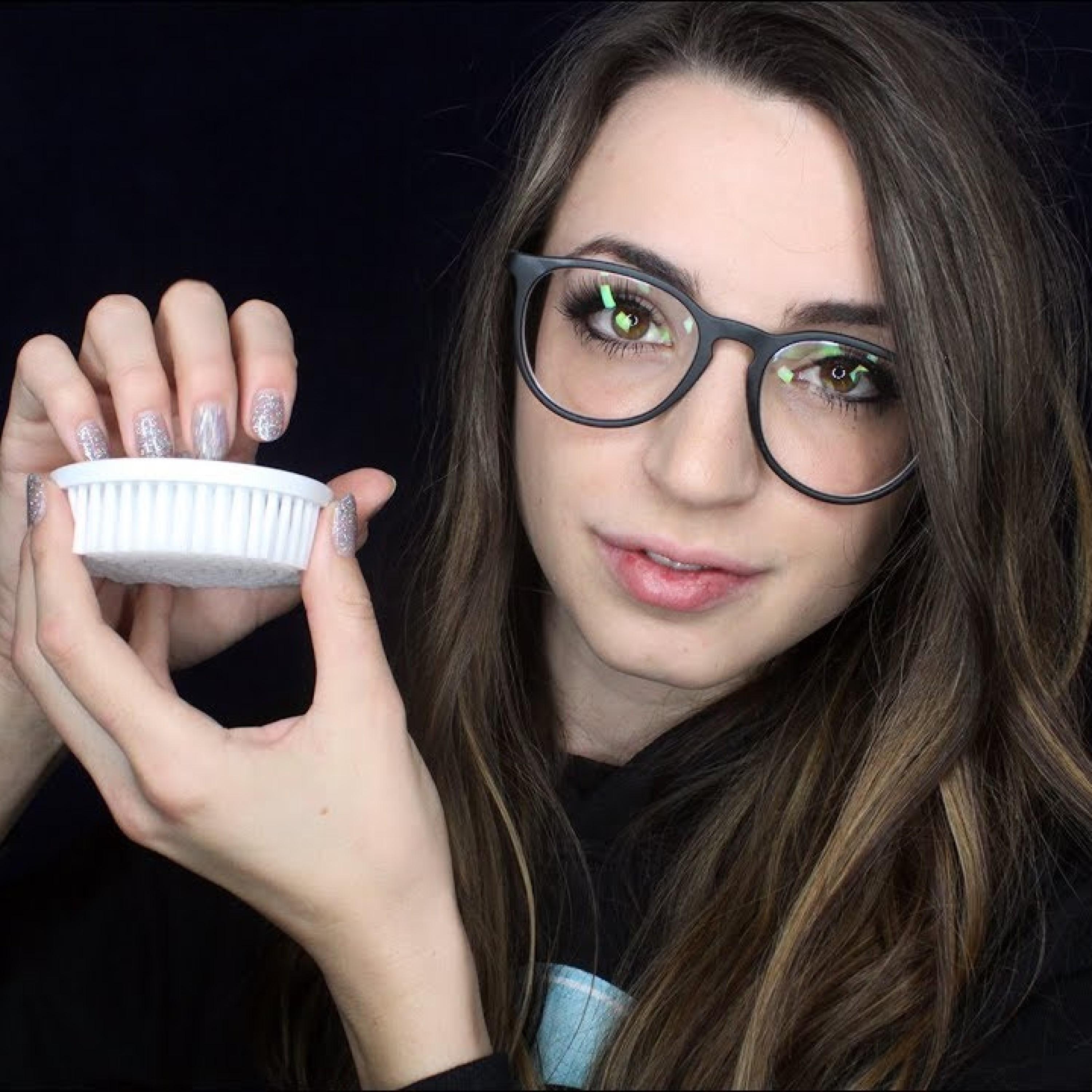 Cork Candle Tapping & Whispers