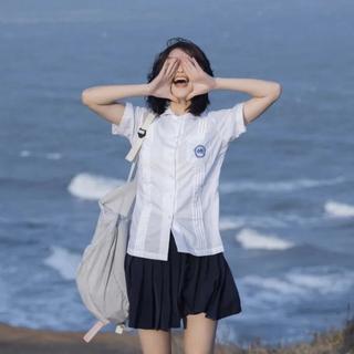 绕过江山错落，才发现你是人间星火