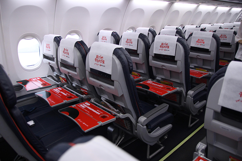 在飞机上遭遇奇葩是种什么体验?| 写在你买机票之前