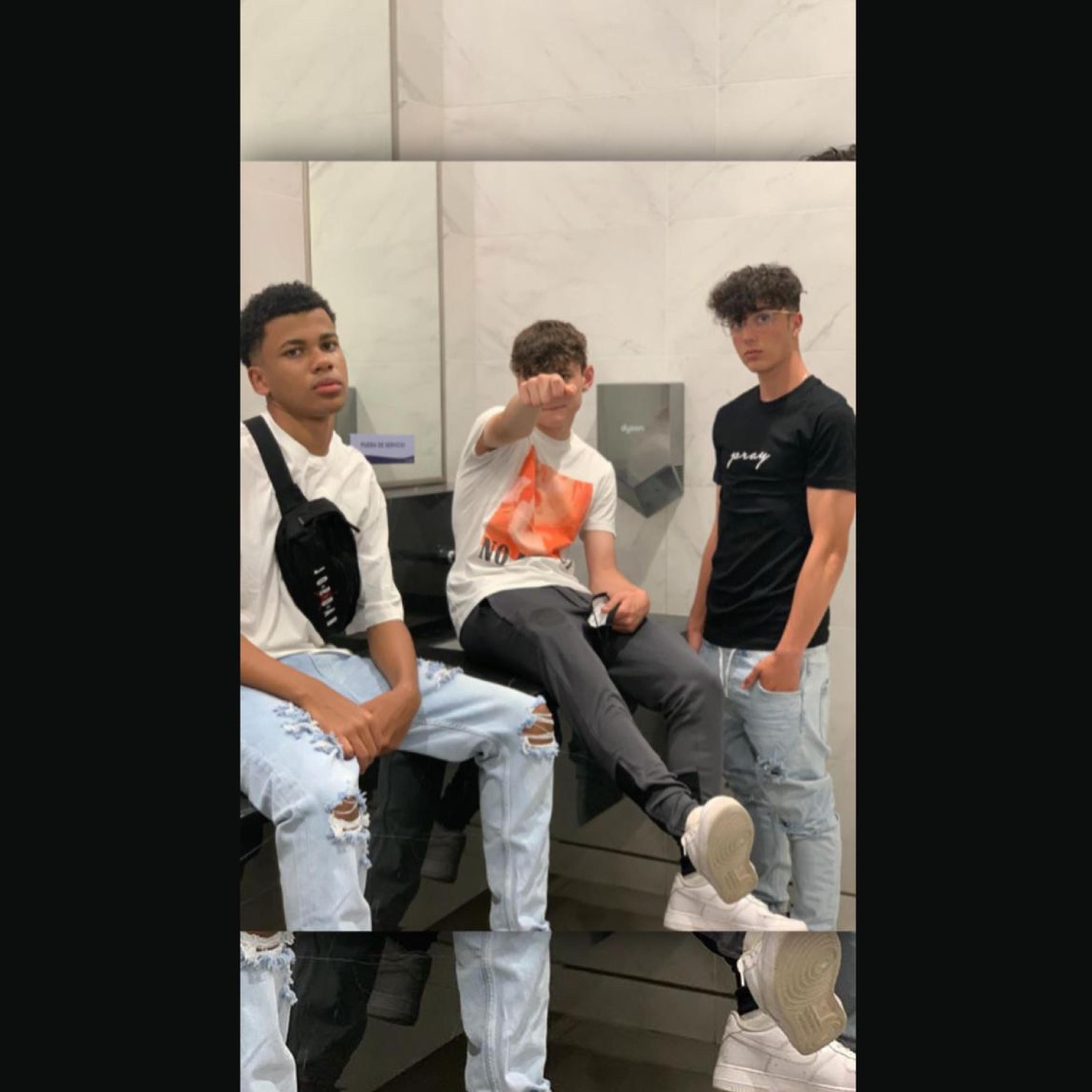 LO TENEMOS (feat. BENJA)