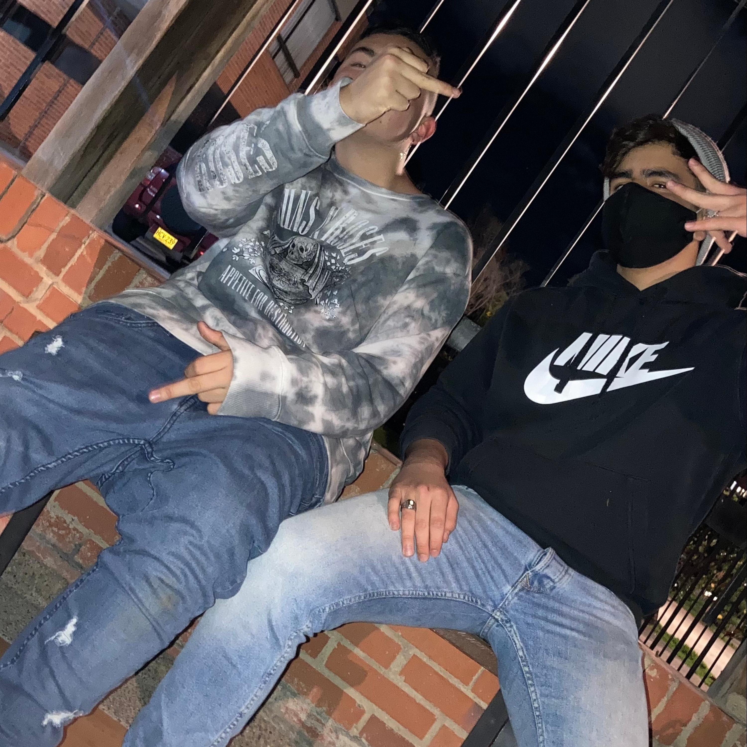 Del Barrio (feat. Fallen)