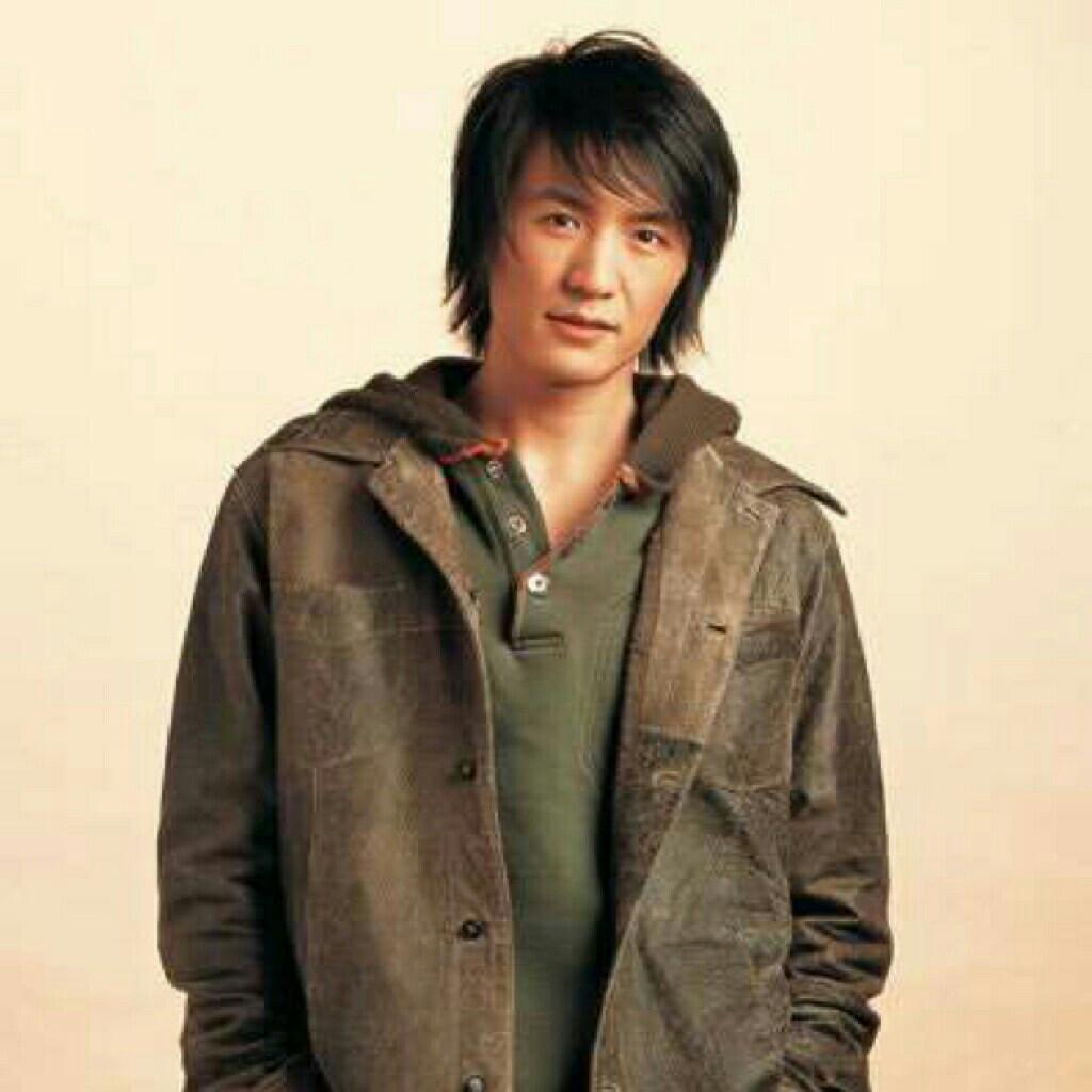 朴树 | 他剪去了长发 还是没长大