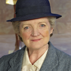 Julia McKenzie