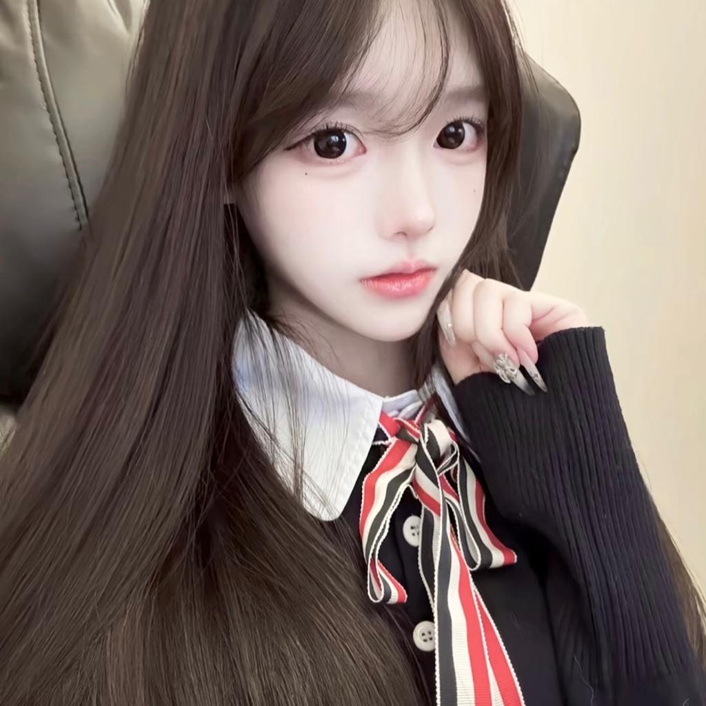 我也不太了解她