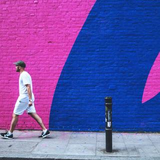 愿无岁月可回头，且以深情共白首