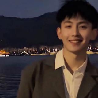 我对月亮许愿，你要永远快乐