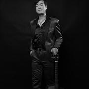 【THE REAL ME】→(UNREAL WORLD)