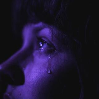 欧美 | 偷偷丧一会可以吗
