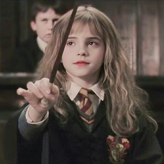 愿暖春的夜夜星辉, 全都为你灼烁不息