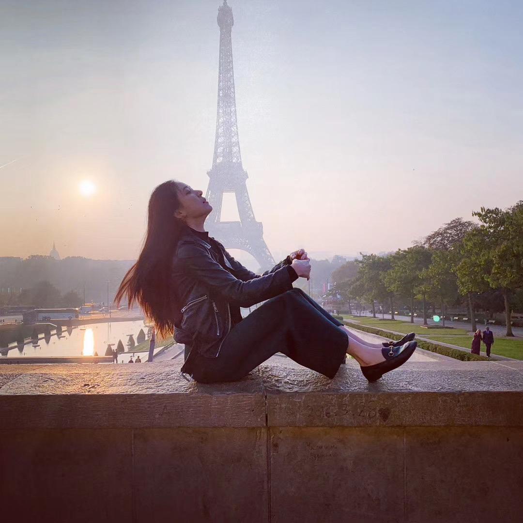 先哭为敬（翻自 郑欣宜）