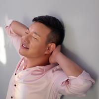 罗斯基 - 想你的时候(原版伴奏)