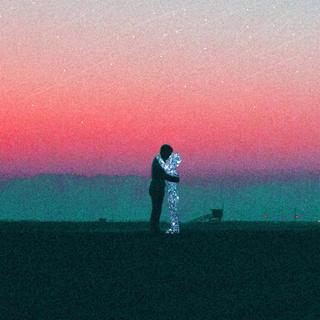 爱是不夜城，回忆像星辰