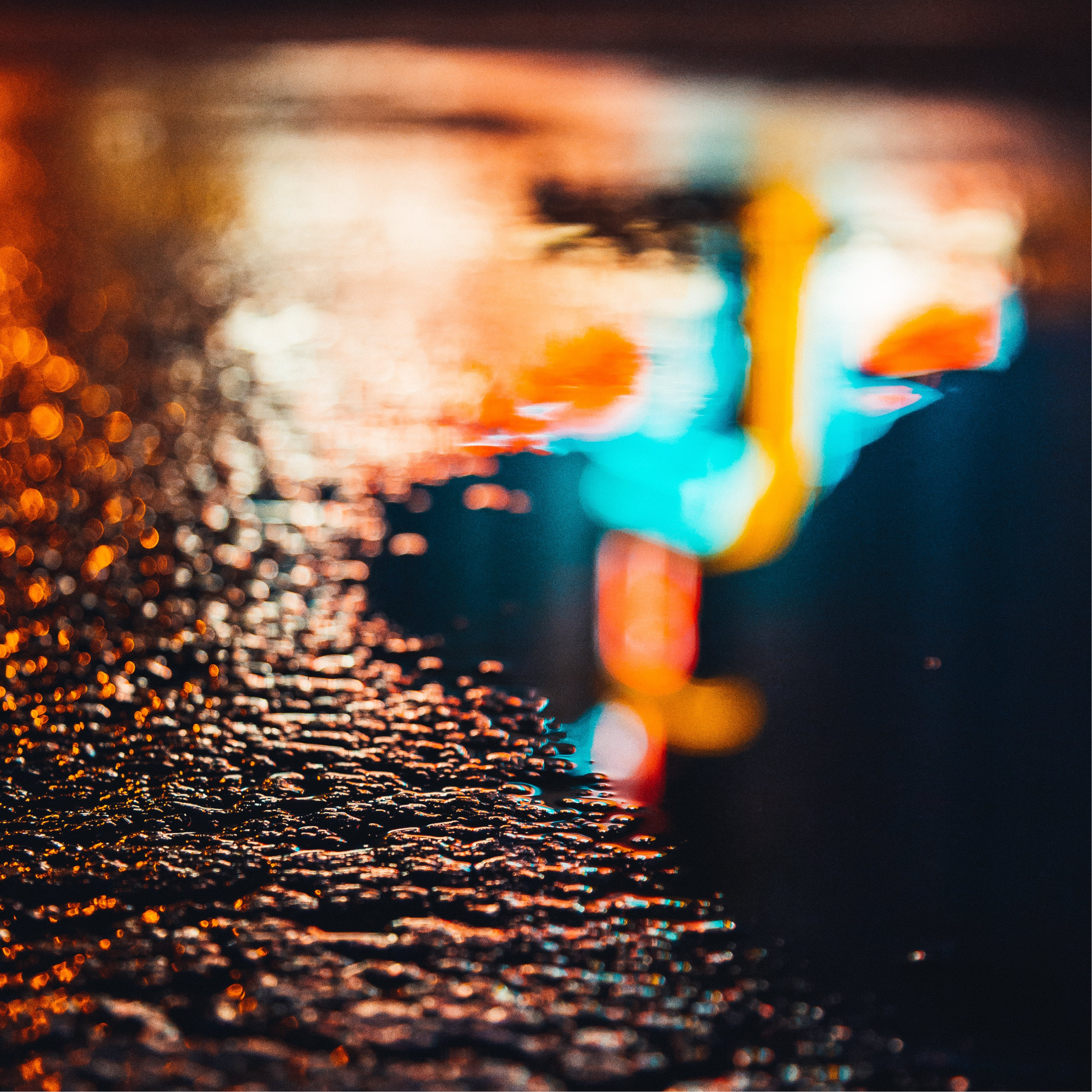 把浪漫结束在雨夜