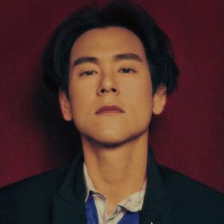 总有人教会你成长 然后悄无声息的离开