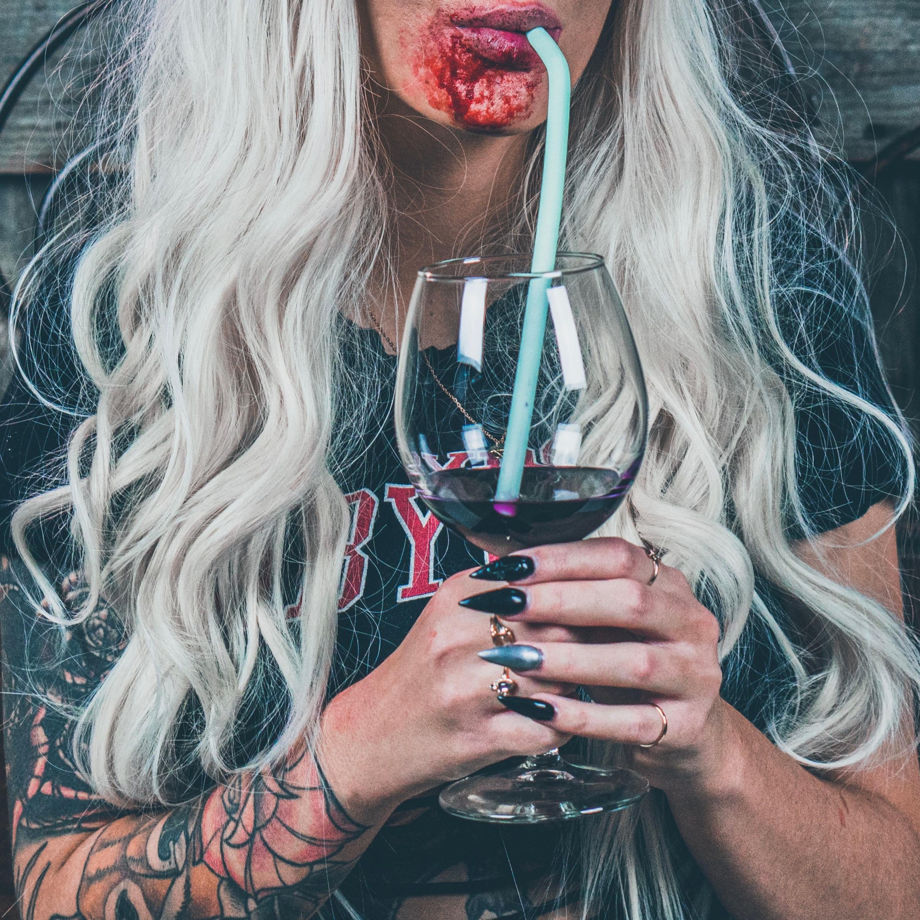 It's Messed Up How I Want You To Stay