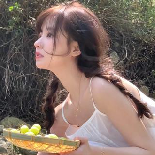 喜欢夏天！橘子味的汽水还有你