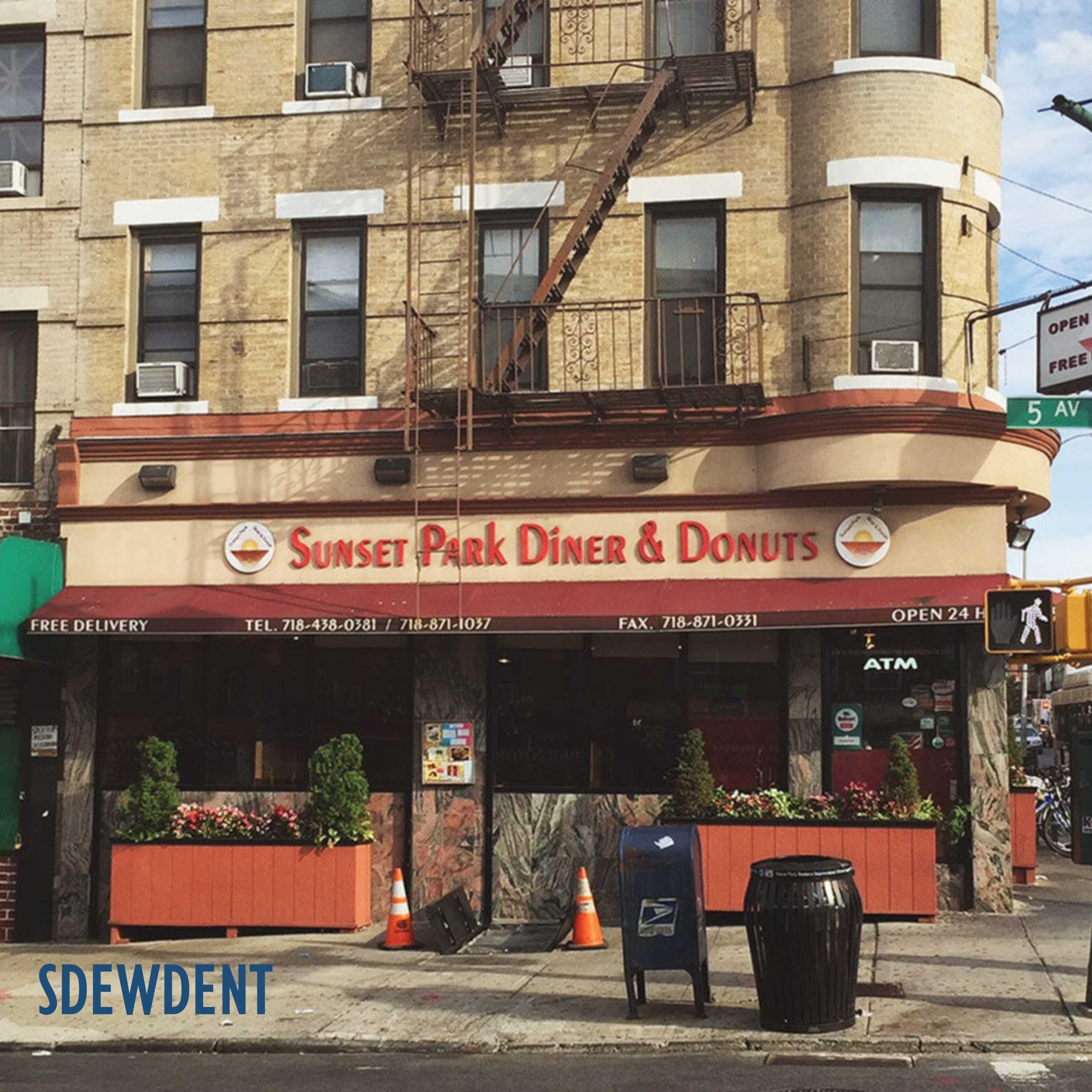 Sunset Park Dinner & Donuts专辑