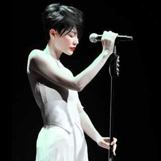 醉人的港式浪漫：女声金曲微醺歌单