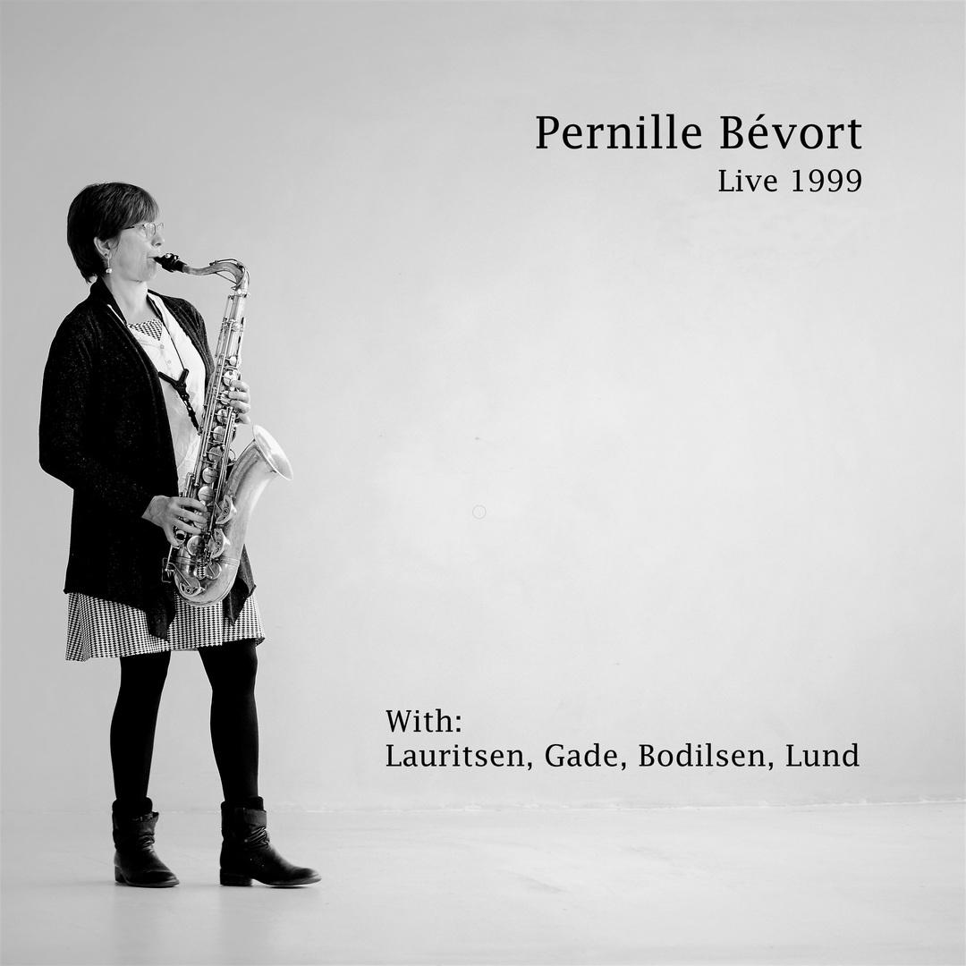 Pernille Bévort - Who's Blue (Live 1999)