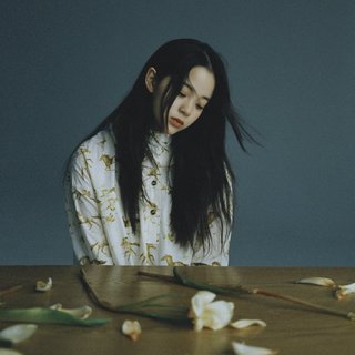 那些努力微笑的人，也曾在深夜里痛哭