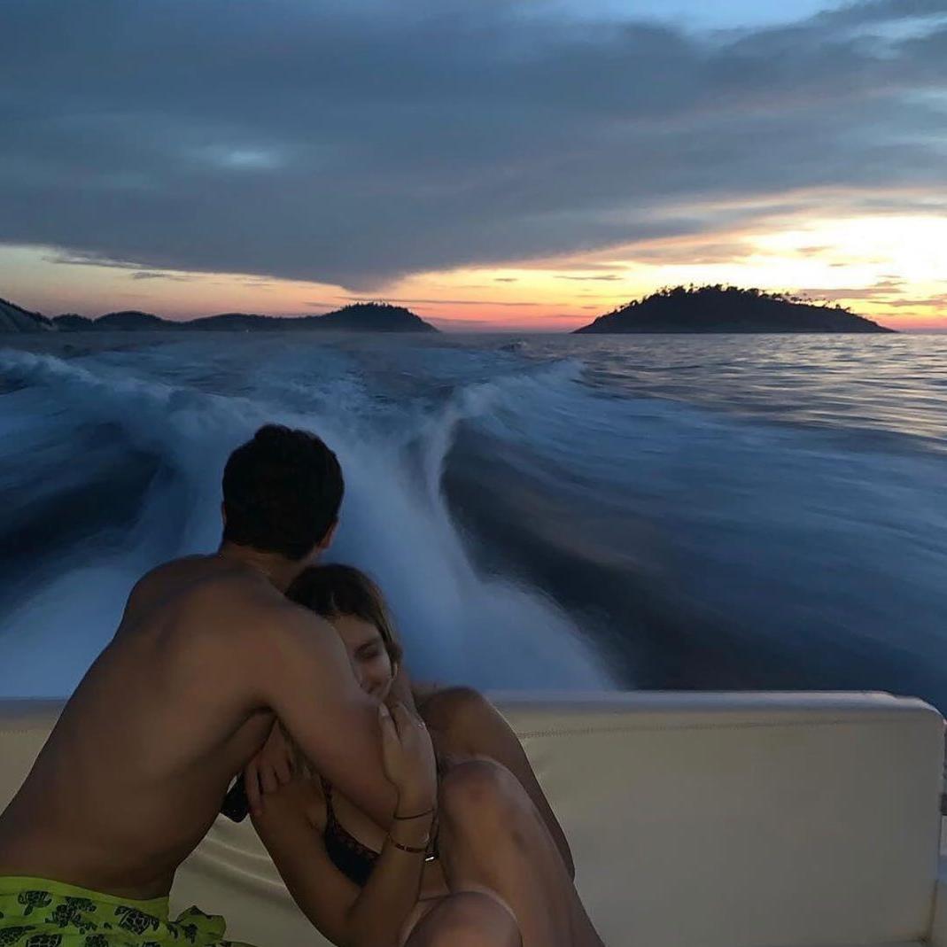 TATuНас Не Догонят-（Remix）（DruGTRaffickerS remix）