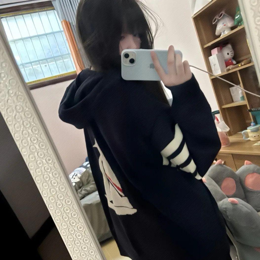 悲伤的鳄鱼