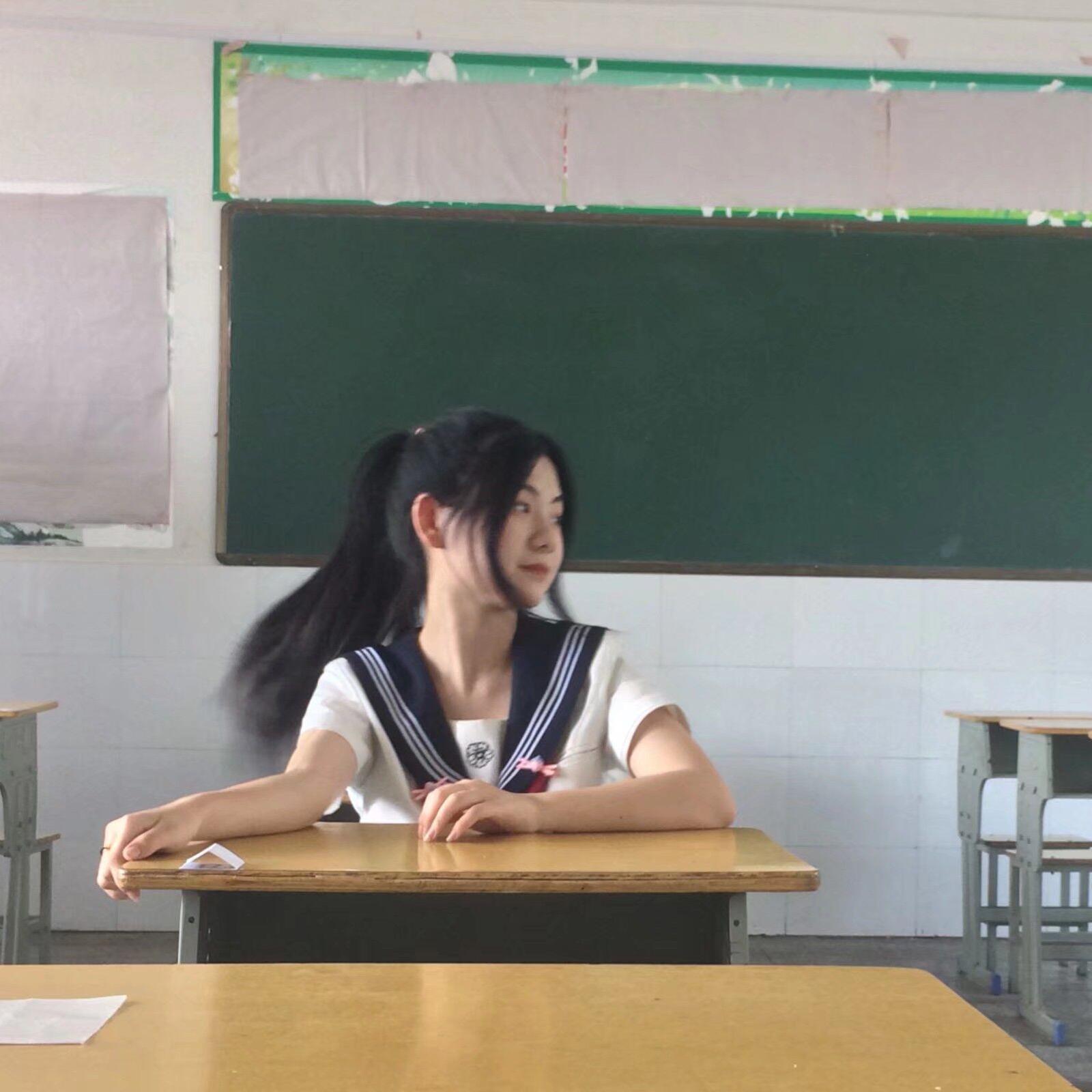 Dej Loaf - No Fear Slowed