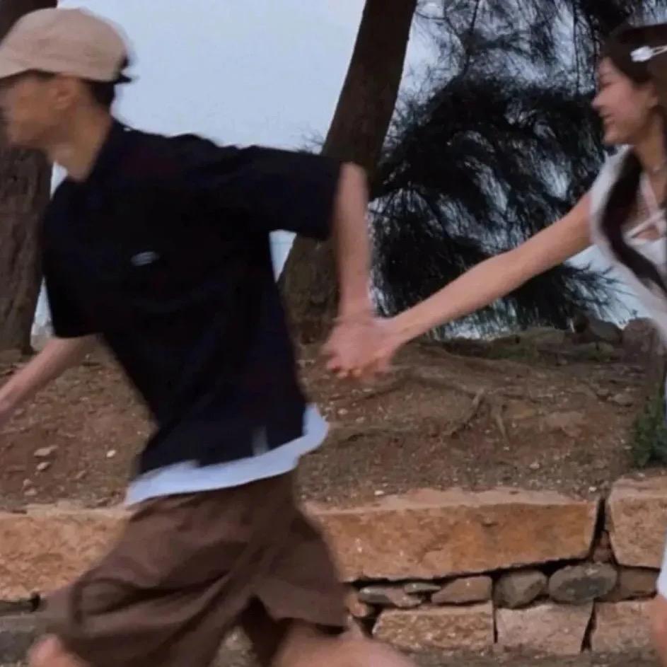 哭泣站台（热搜版）