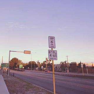 若能避开猛烈的欢喜，自然也不会有悲痛来袭