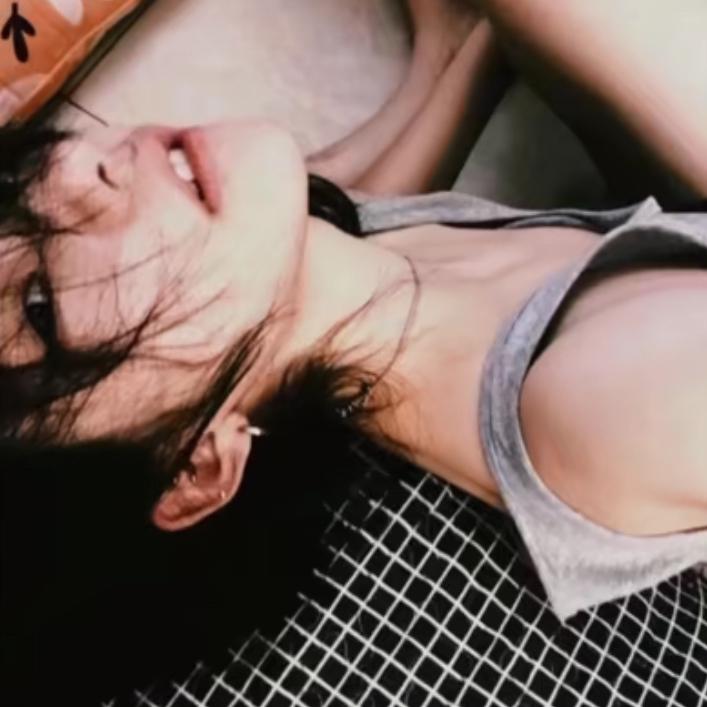 young apple-一个人也可以去看海（少羽 remix）