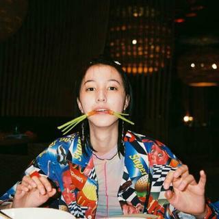 大概是井越的VLOG 中出现的BGM「持更」^ ^