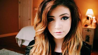 Chrissy Costanza