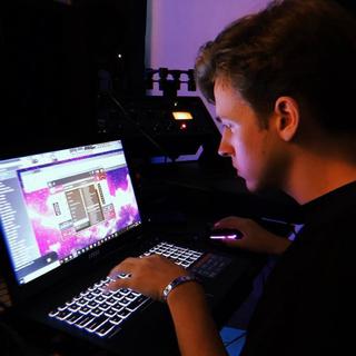 Nick Mira