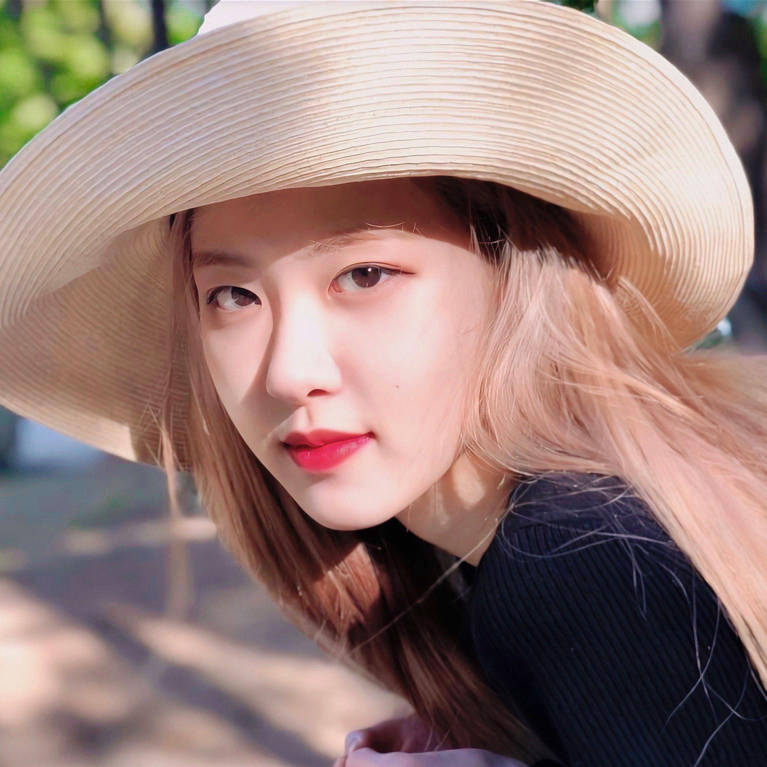 THE CHRISTMAS SONG朴彩英ROSÉ