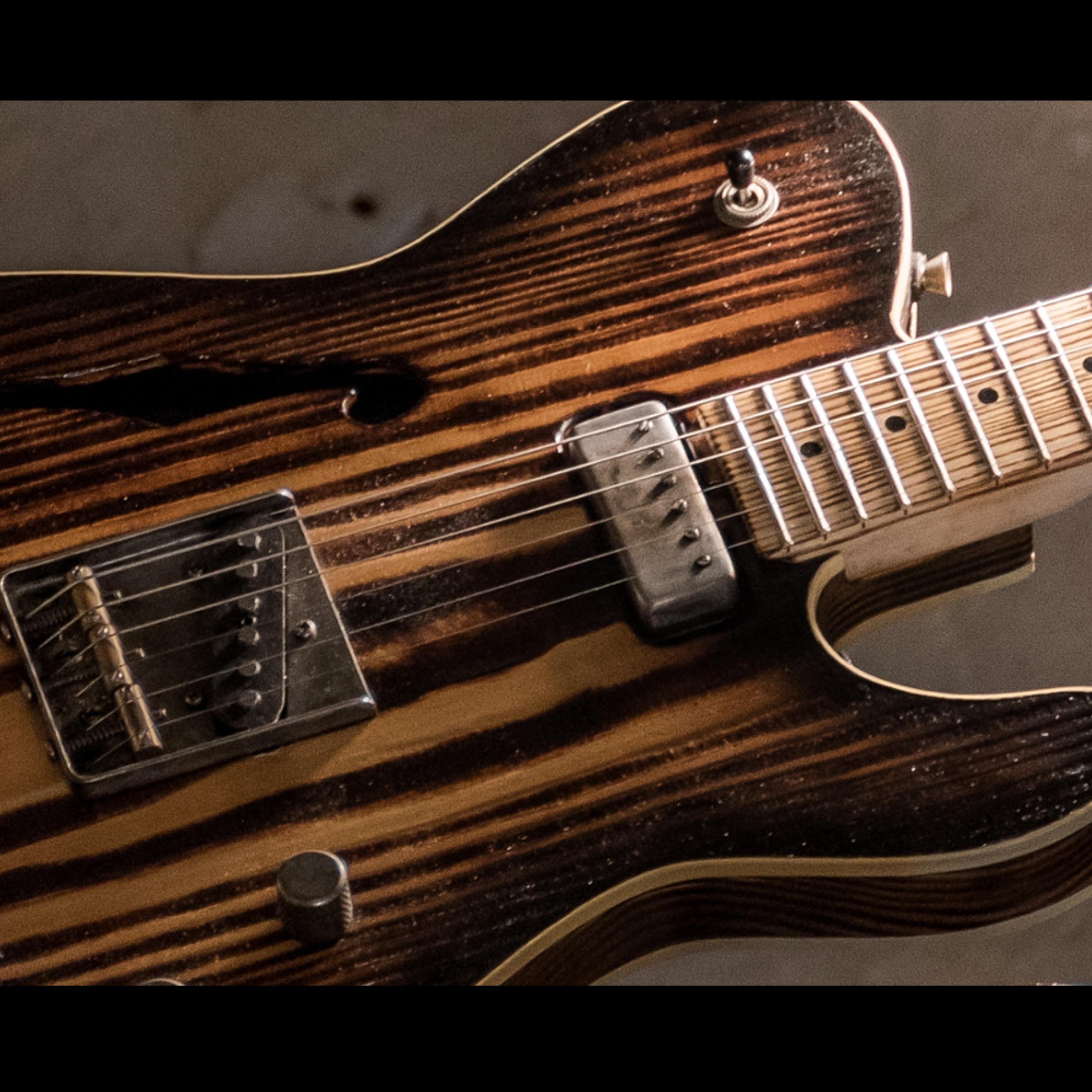 suspenseful rnb groove