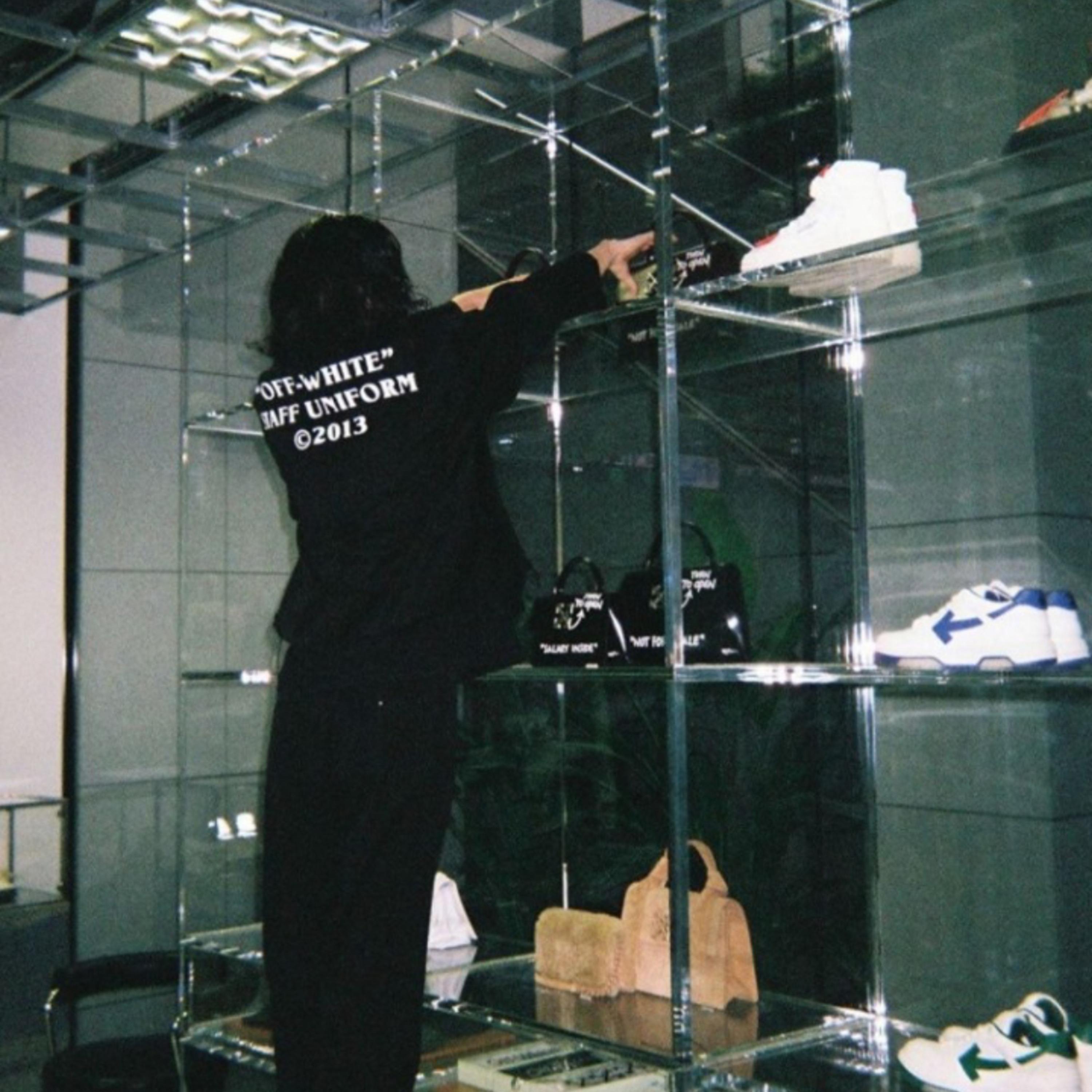 Chenel & Off White
