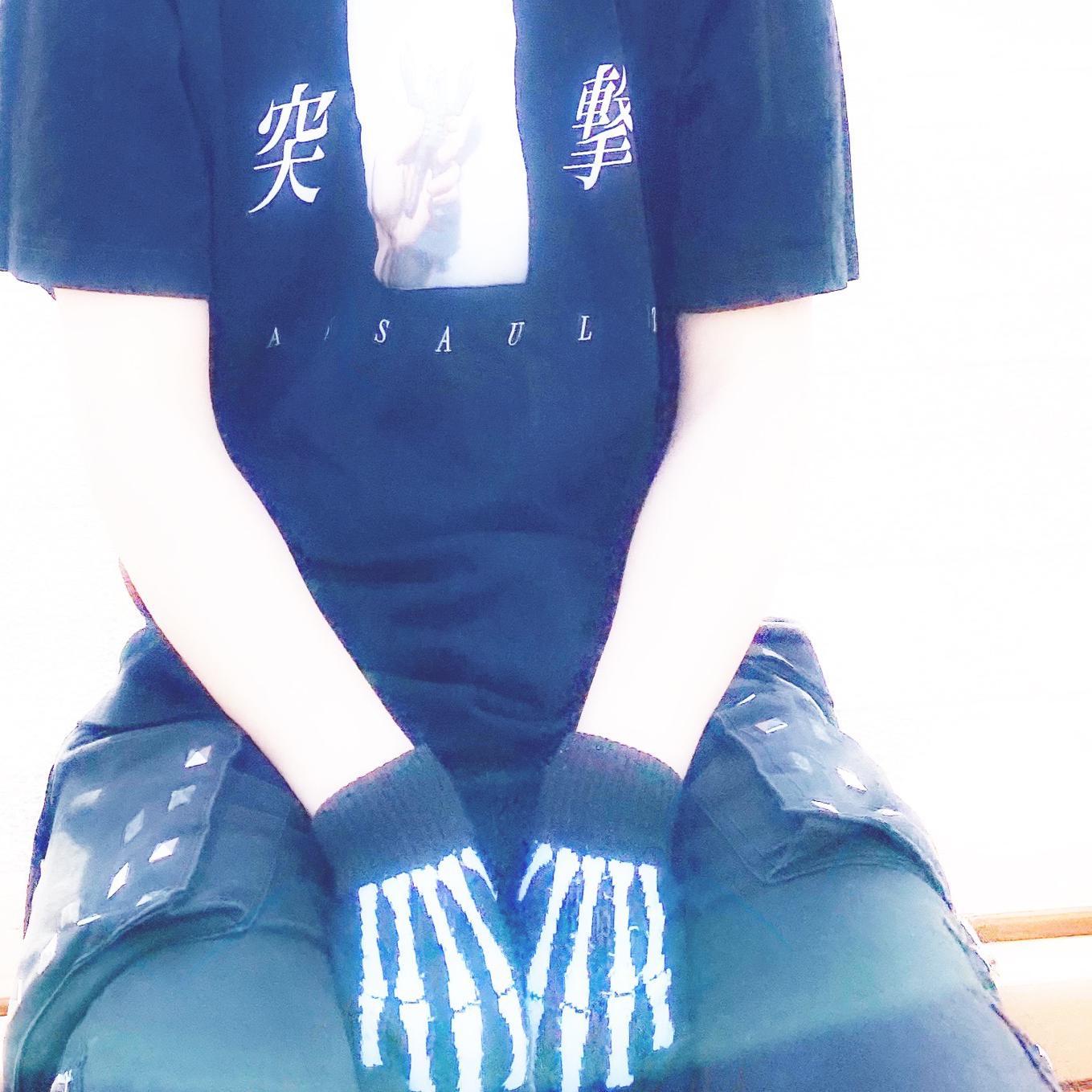 FAKE LOVE 虛偽的愛