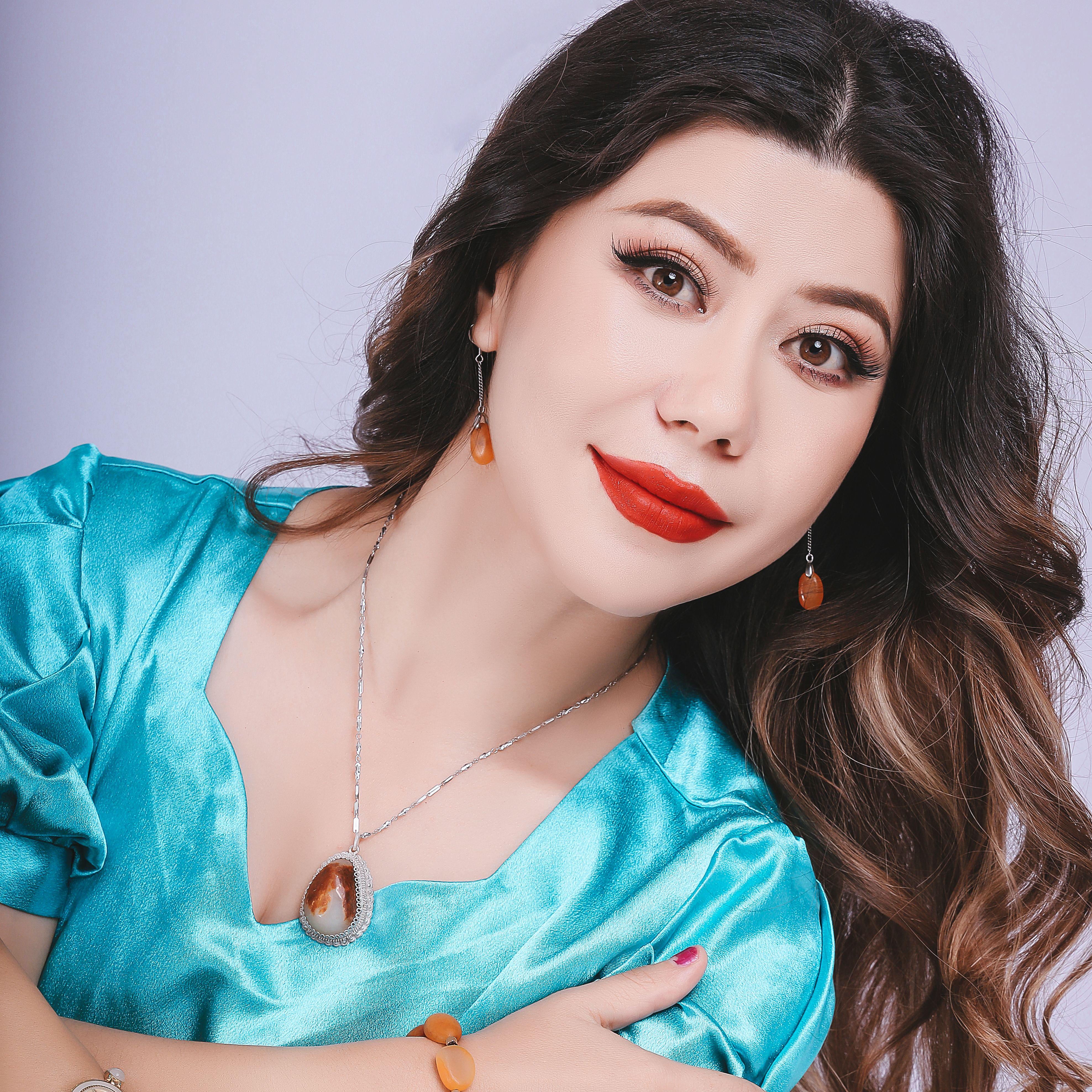 Hamraying Man-Amina Amat