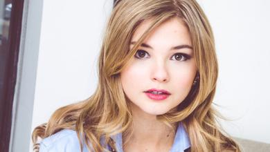 Stefanie Scott