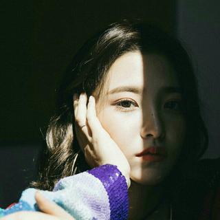 韩语 //不想被打扰 只想坐下来想你