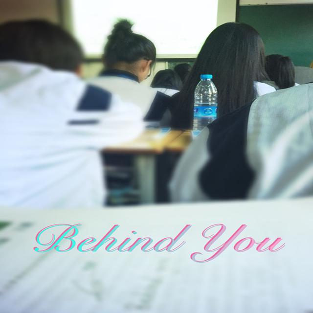 Behind u专辑