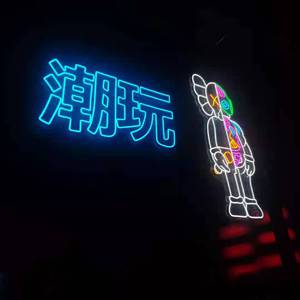 广州工人珠江钢琴合唱团 - 中国军魂(原版立体声伴奏)