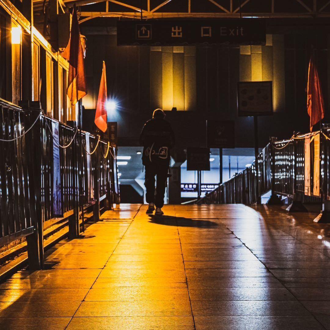 DarkK.Z-威风堂堂(feat. 初音ミク、镜音リン、巡音ルカ、GUMI)