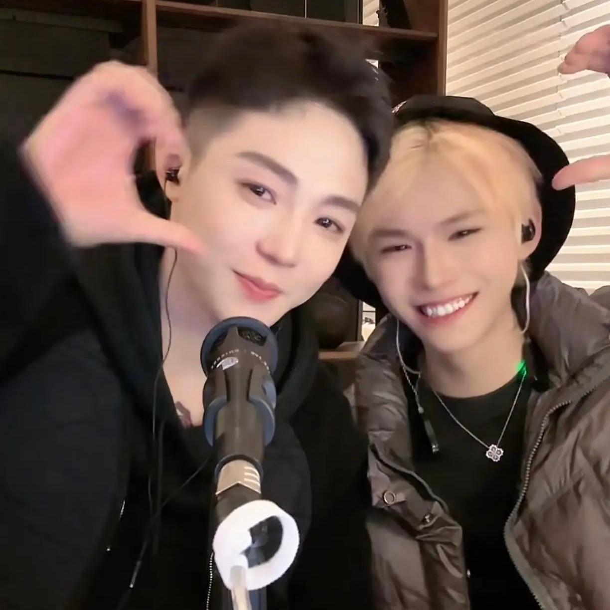 菠萝咒-高迪 何秋事(热搜）