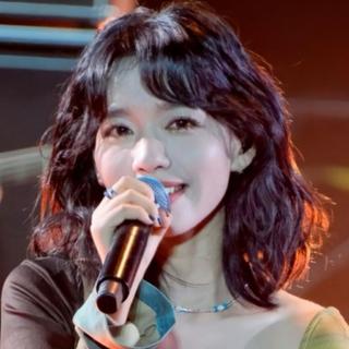 深夜酒馆｜吉他声中的故事与泪光