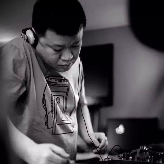 Skyscanner天巡 x INTRO Electronic Music Festival special mix