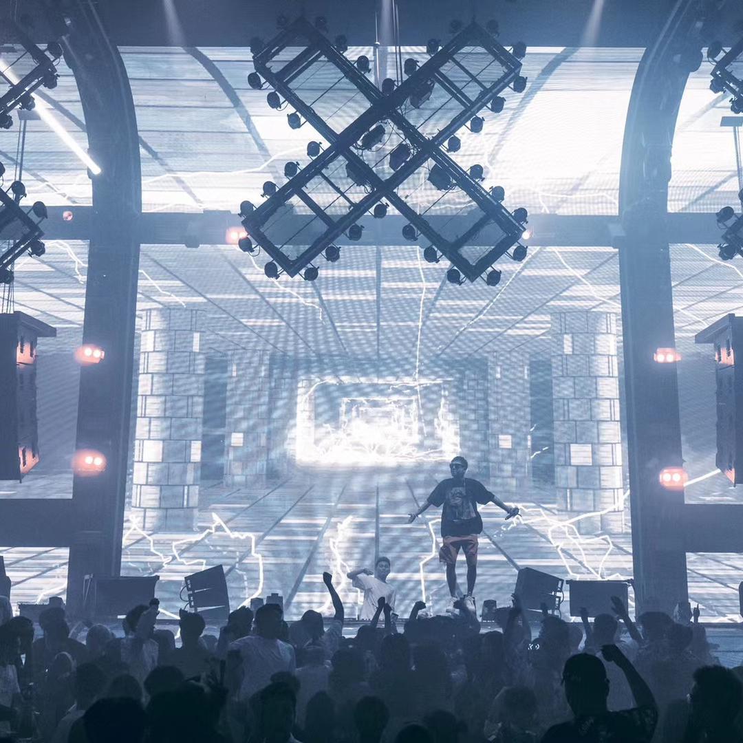 Sold Out - (Awei Mashup Mix)