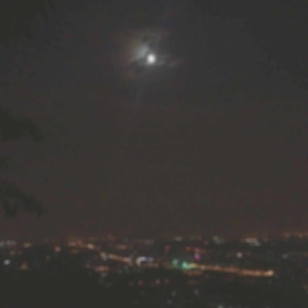 夜风轻拂