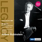 Applause and announcement by Rubinstein