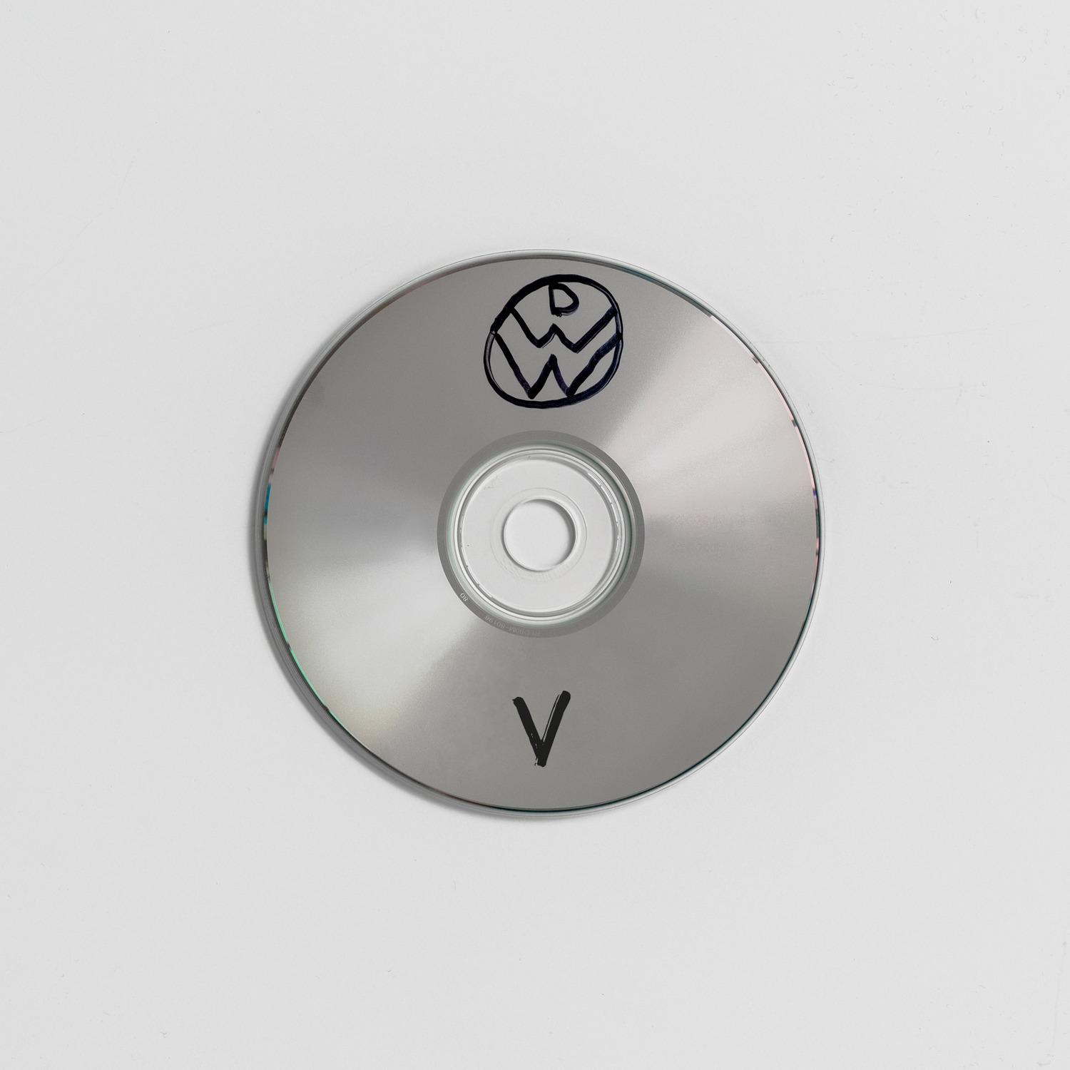 V